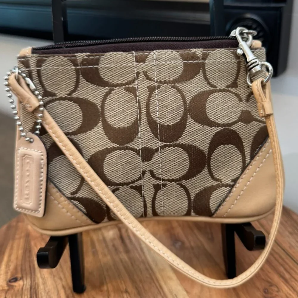 Coach Signature C Canvas Wristlet Brown Tan Leather Trim Zip Pouch - Picture 4 of 7